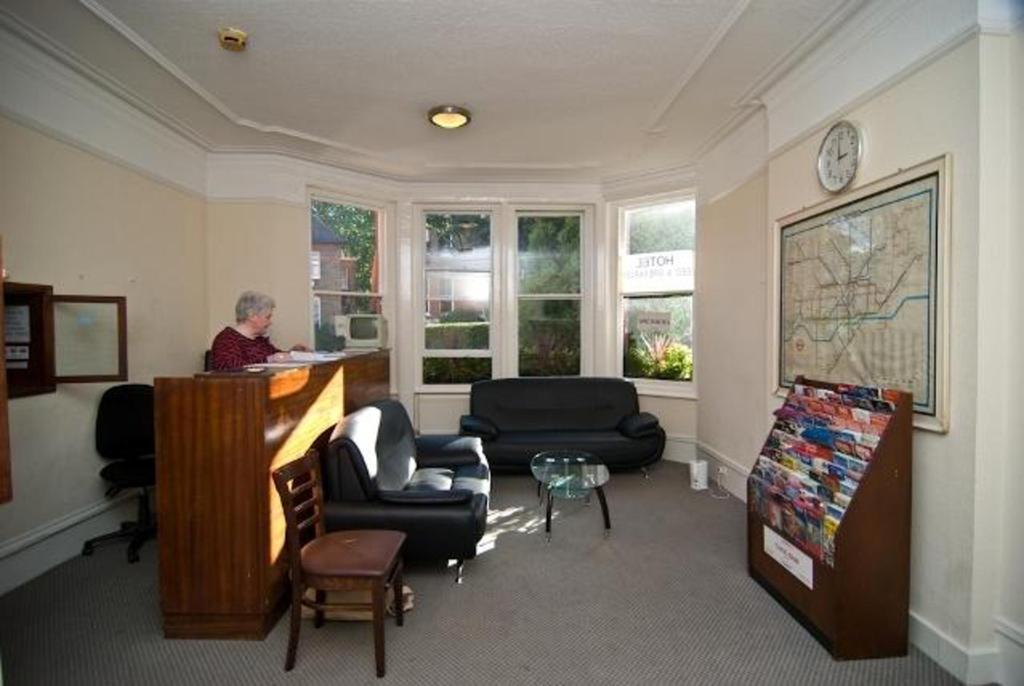 Queens Bed & Breakfast Londra